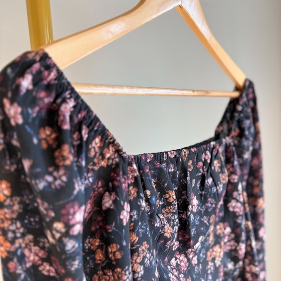 LNWOT Abercrombie & Fitch Floral Square Neck Puff Sleeve Top - Picture 2 of 5